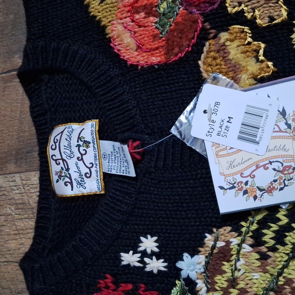 Heirloim Collectibles Vintage Cardigan - Picture 7 of 14